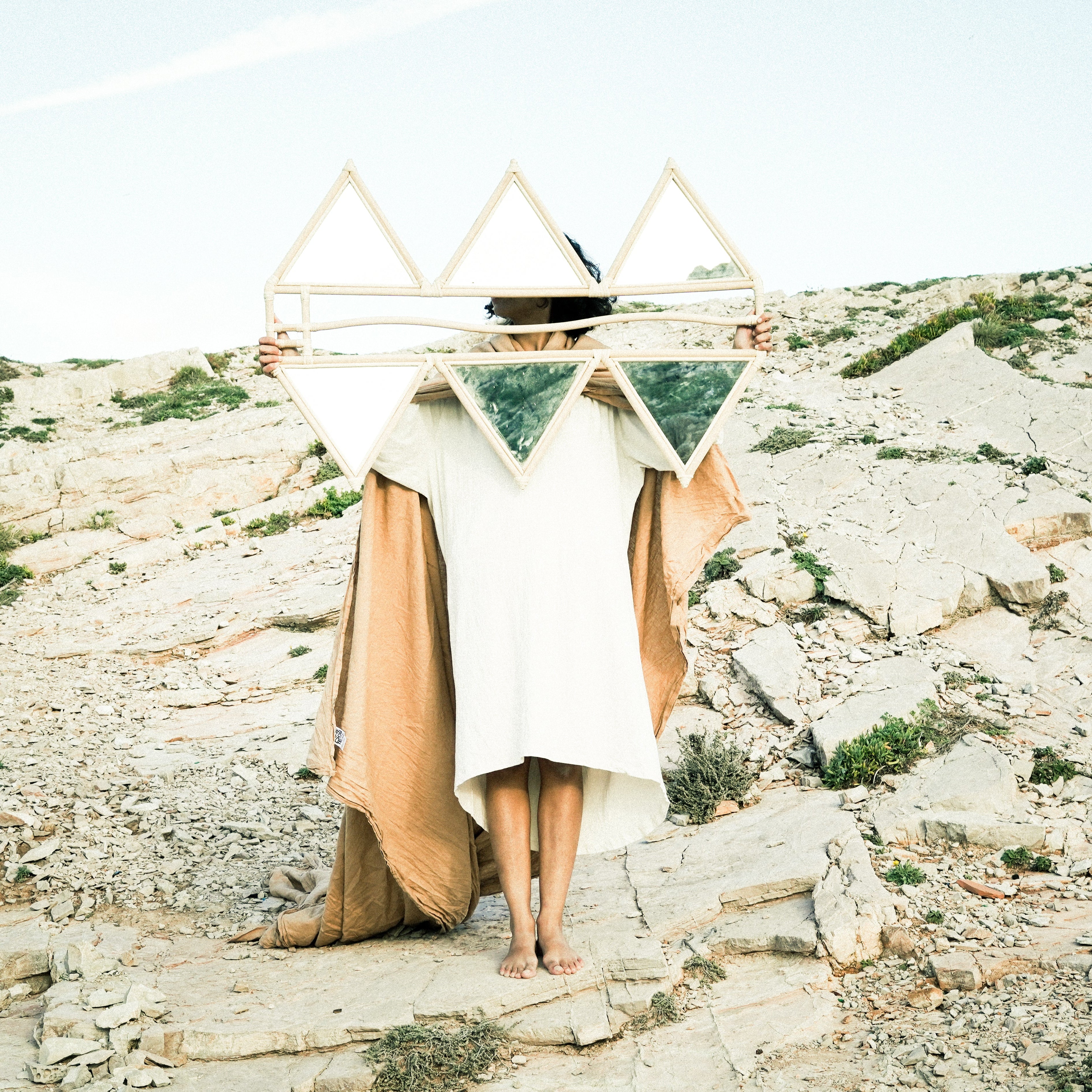 Miroirdesignenrotinfaitmain